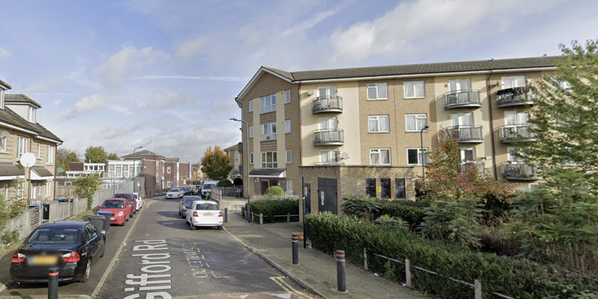 NextImg:Woman dead and man in critical condition after shooting in north-west London