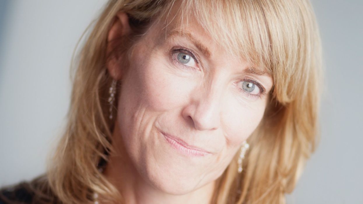 Headshot of celebrity doctor Renée Hoenderkamp
