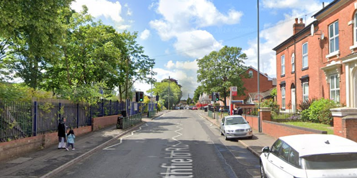 NextImg:Police rush to primary school after two men fired upon in Birmingham