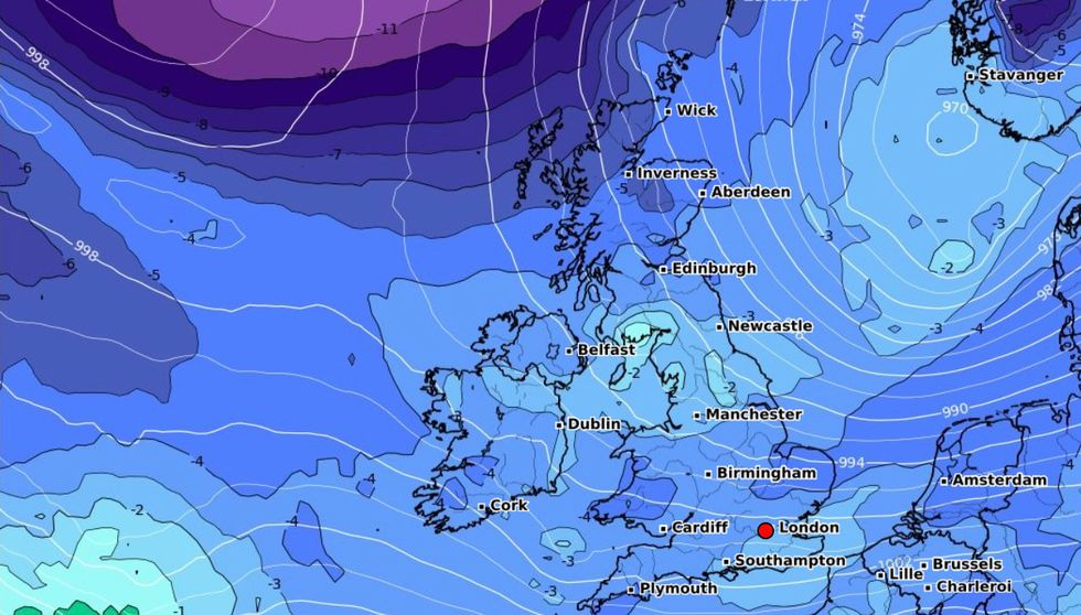 Heavy snow and plunging temperatures will his the UK next week