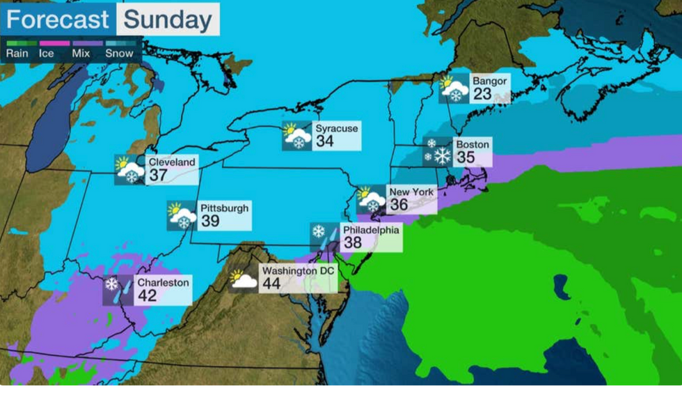 Heavy snow builds later in the weekend