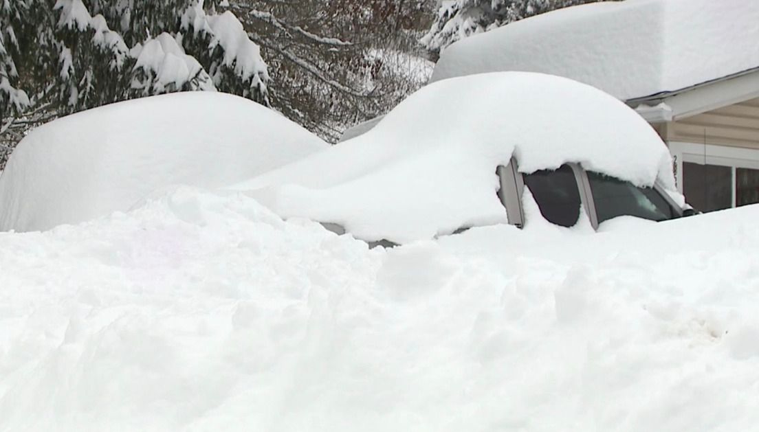 Heavy snow warning: Forecasters say huge drifts are possible across much of the UK this weekend