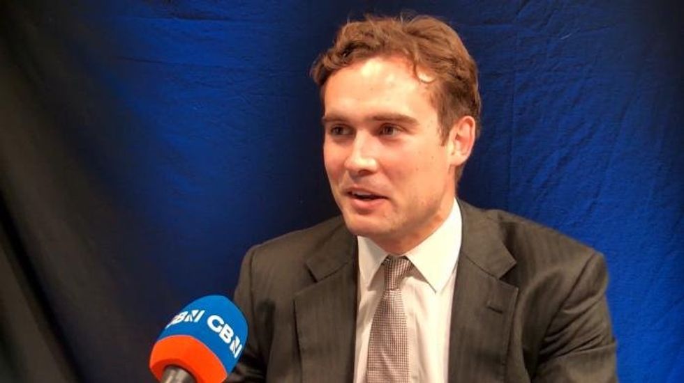 UK economy turning into 'weak market' as British manufacturing plummets due to 'tax rises'