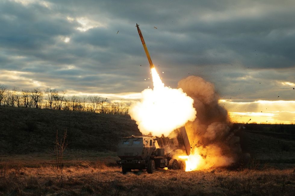 HIMARS firing in Ukraine