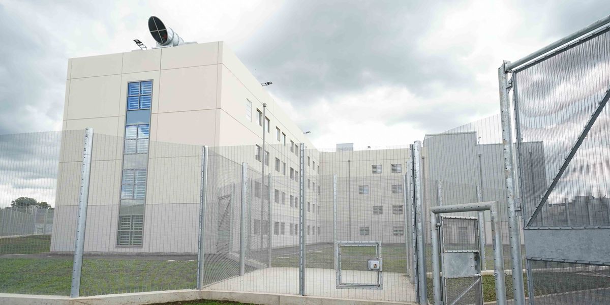 NextImg:Six men arrested at HMP Fosse Way after inmate dies - Police launch investigation
