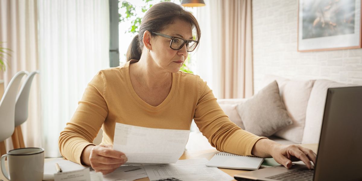 Thousands file tax returns on Christmas Day to avoid £100 fine Thousands file tax returns on Christmas Day to avoid £100 fine