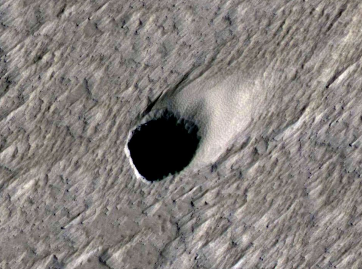 hole-in-mars.png