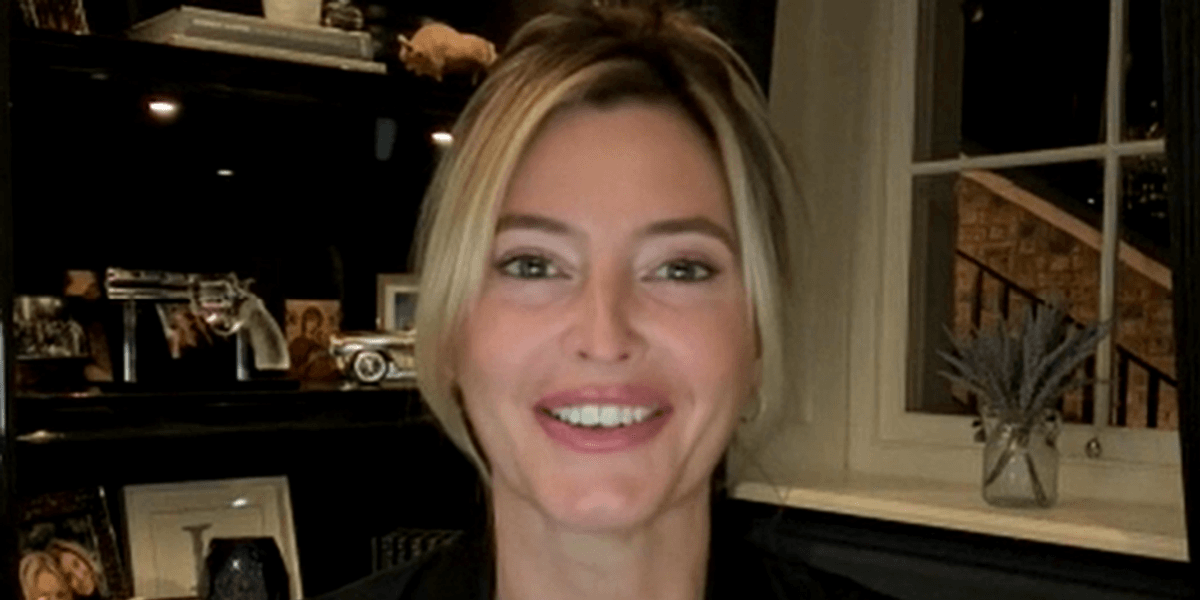 Holly Valance rolls eyes at left-wing agenda after Apple pulls ‘anti-woke’ song Holly Valance rolls eyes at left-wing agenda after Apple pulls ‘anti-woke’ song