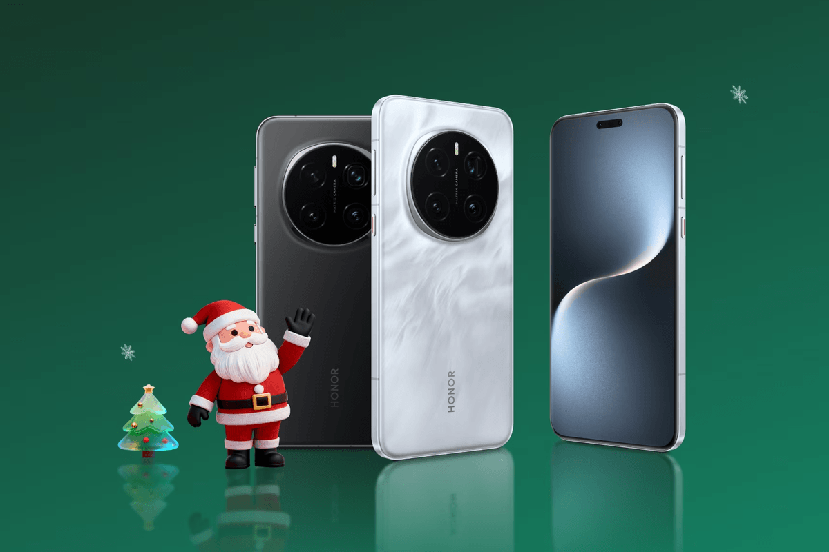 HONOR Magic7 Pro placed in front of Christmas promotion background