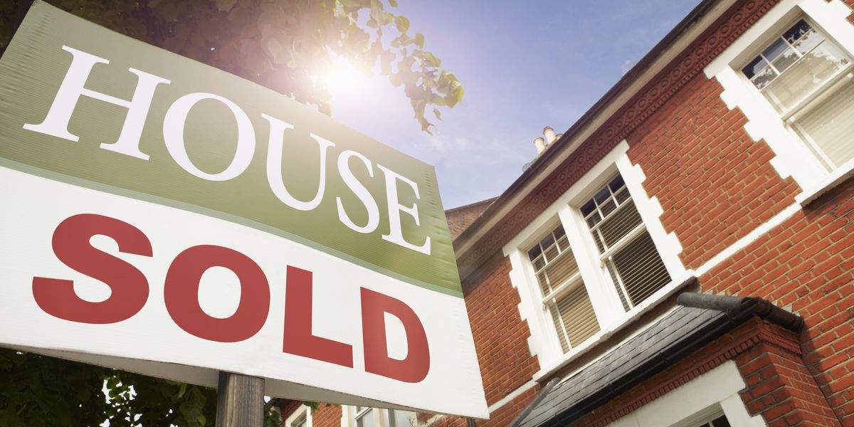 NextImg:House prices soar across the UK with property value in one area up £15,000 - more growth expected this year