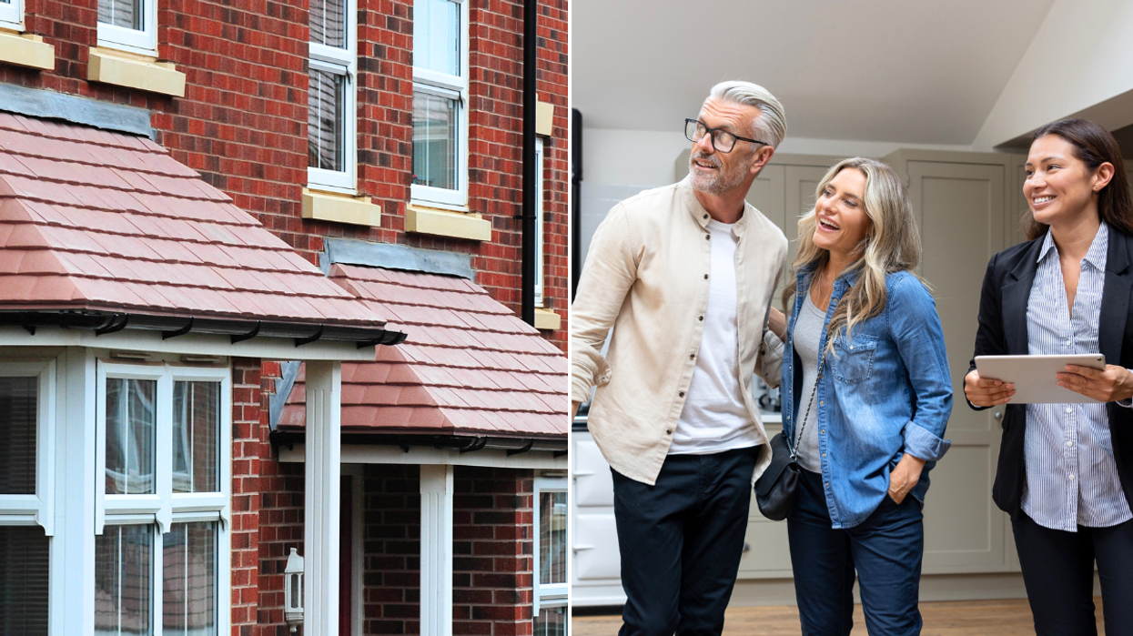 House in UK / a couple viewing property