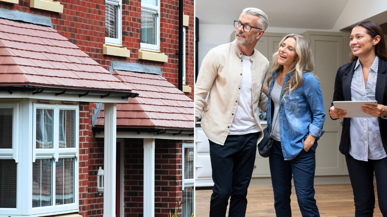 House in UK / a couple viewing property