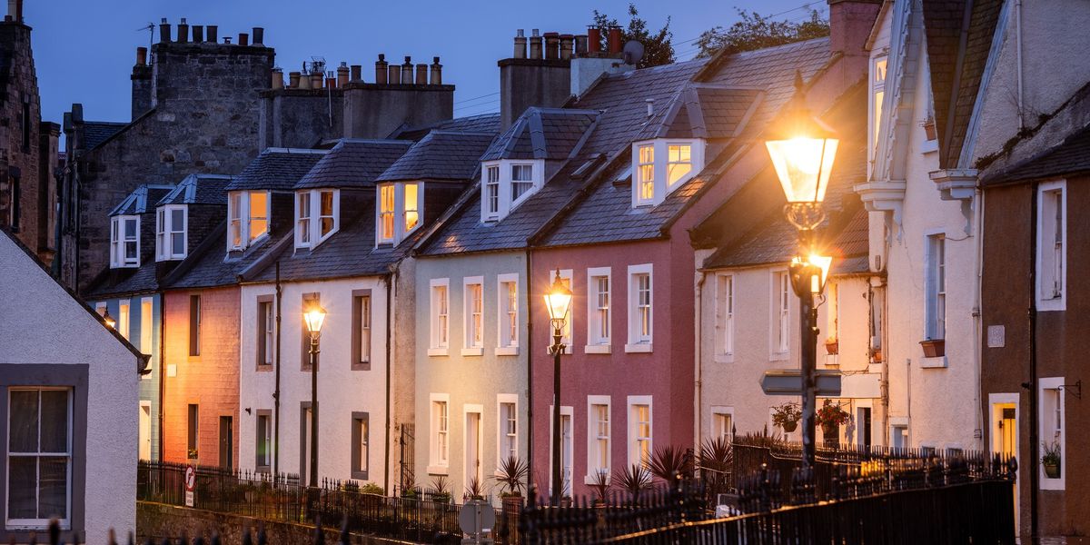 NextImg:Warning to UK homeowners as 84% of buyers agree on major mistake that 'kills' a viewing