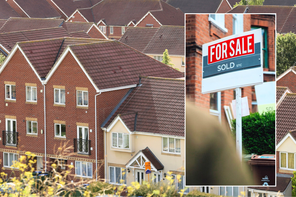 Houses in UK / for sale sign