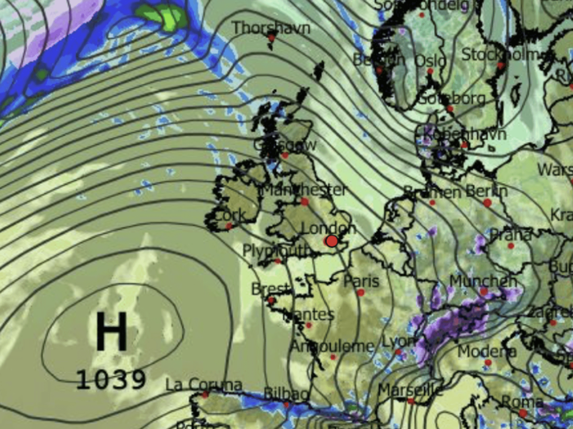 Huge Azores High stretches towards Britain