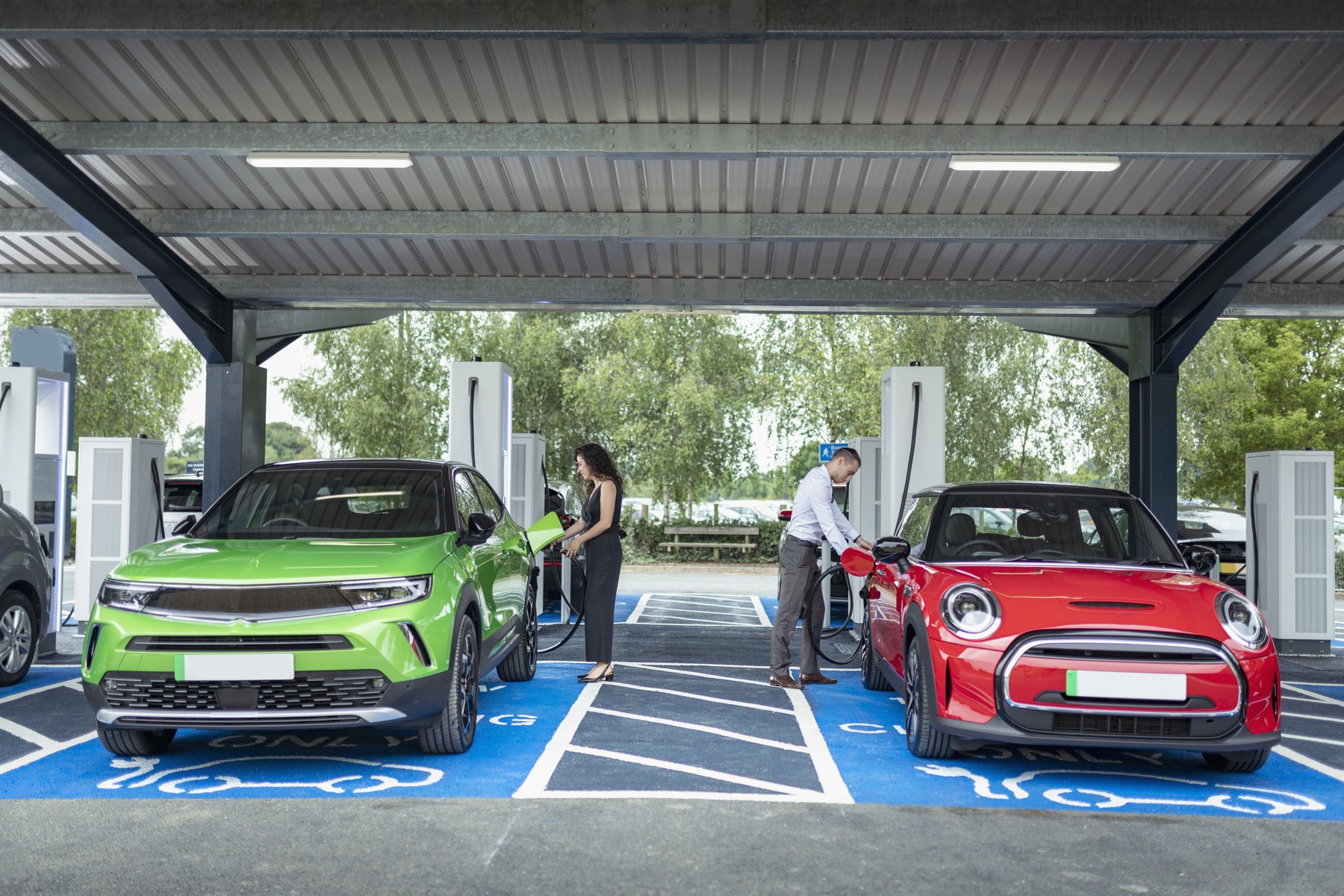 Hybrid car engine and an electric vehicle charging