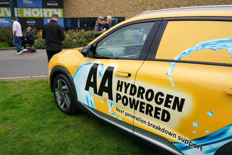 Hydrogen vehicle