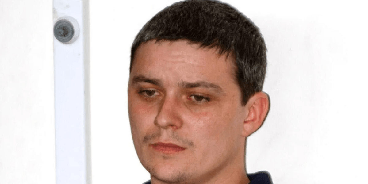Ian Huntley’s daughter ‘disgusted’ after being asked by police if she wanted to pay towards his funeral Ian Huntley’s daughter ‘disgusted’ after being asked by police if she wanted to pay towards his funeral