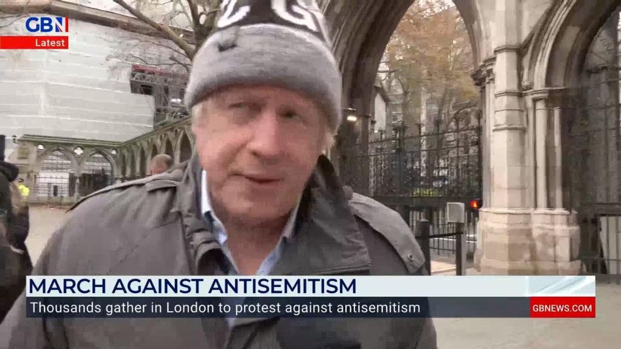 Boris Johnson blasts antisemitism on the streets of London