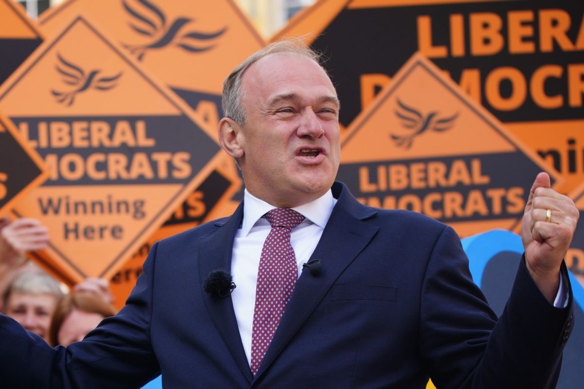 Lib Dems mocked for 'political freak show' after rewriting football anthem Three Lions to be about rejoining EU