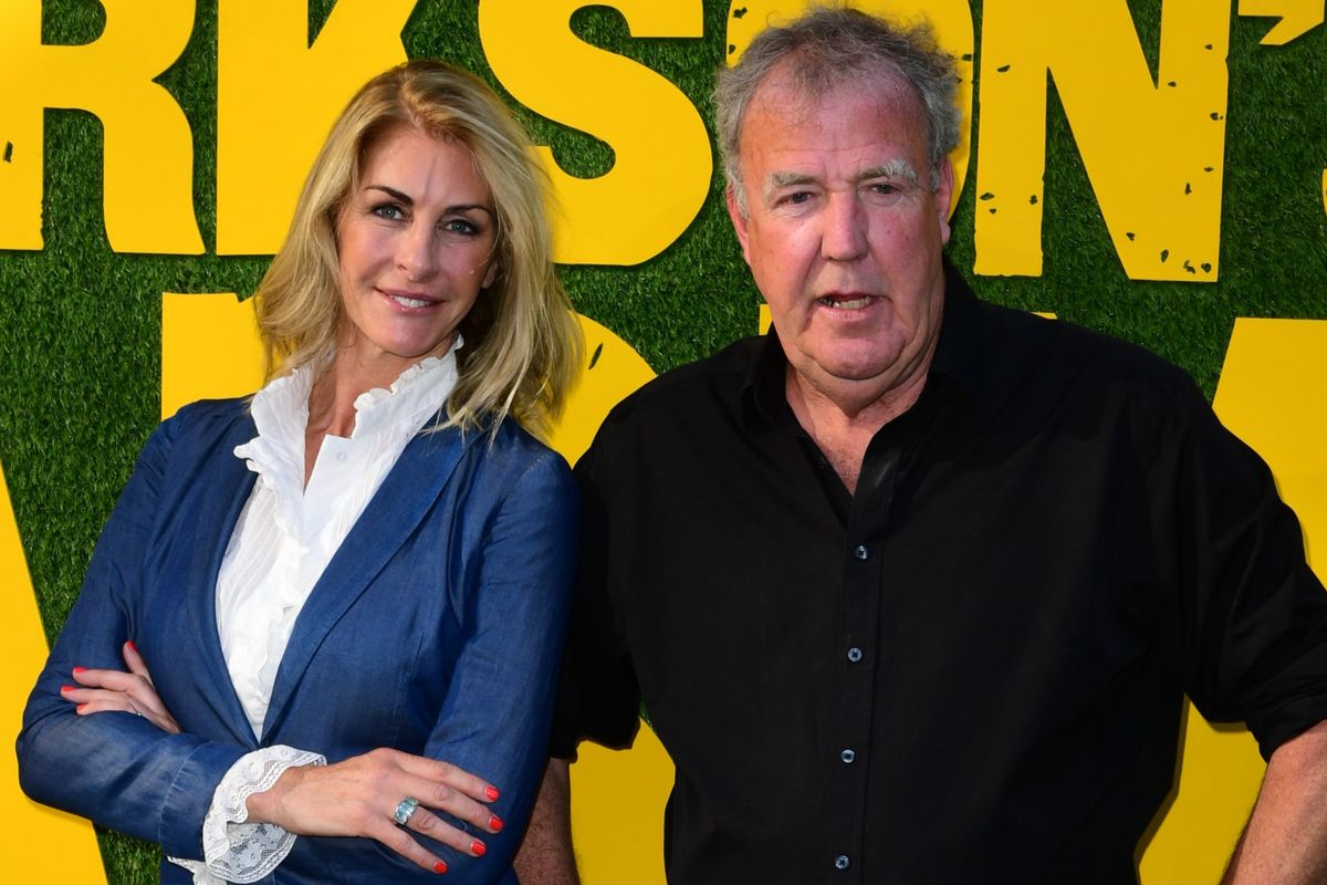 Jeremy Clarkson issues cheeky warning to farm newbie as Lisa Hogan shares Diddly Squat hiccup