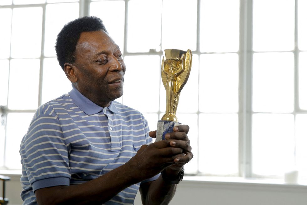 Pele health update: Fears for Brazil football legend as family gather by hospital bedside