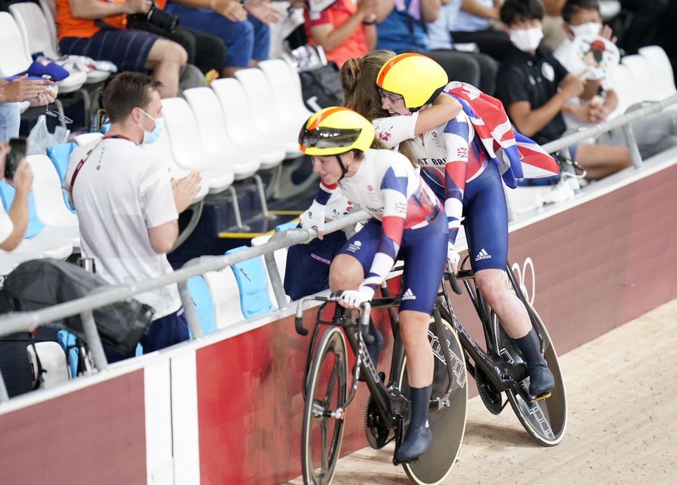 Tokyo Olympics: Laura Kenny and Katie Archibald win ‘unbelievable’ gold in historic Madison race