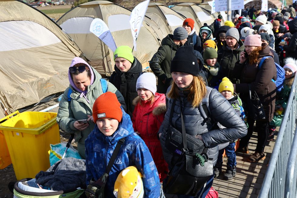 Britons keen to host Ukrainian refugees ‘must do so for at least six months’
