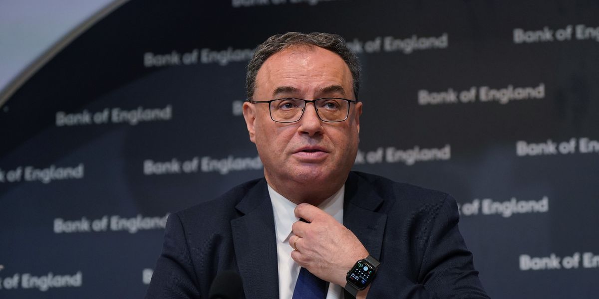 Mortgage warning: Interest rates set for horror rise to 7 per cent ...