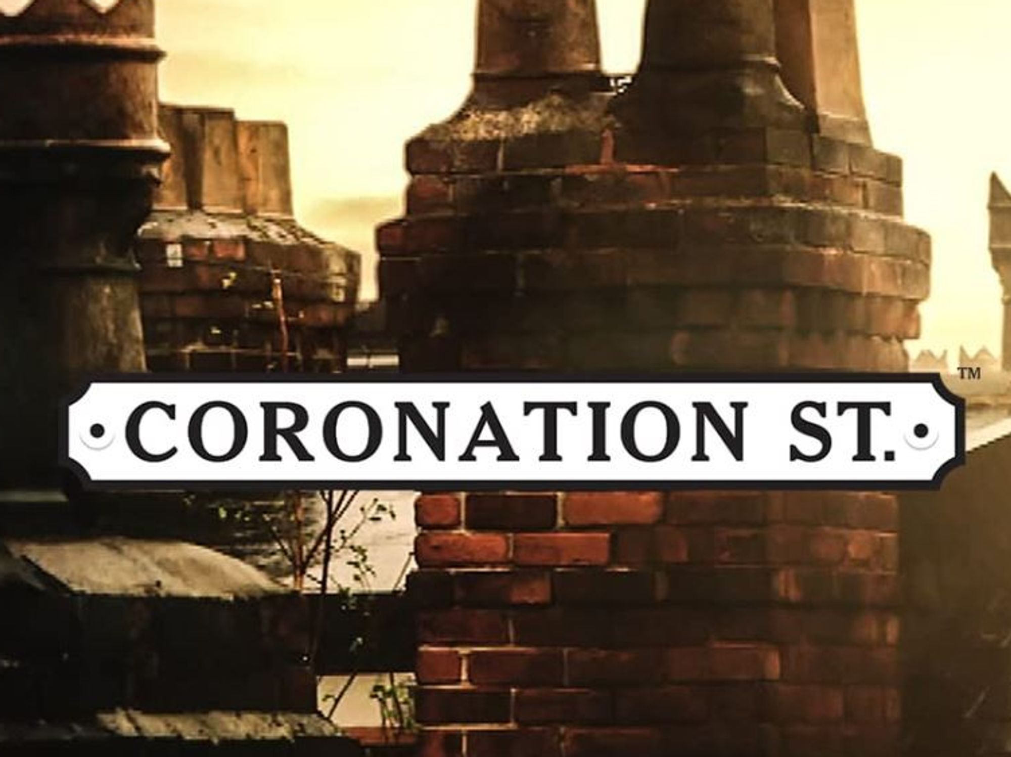 Coronation Street legend dies aged 75 as tributes flood in following 13-year cancer battle