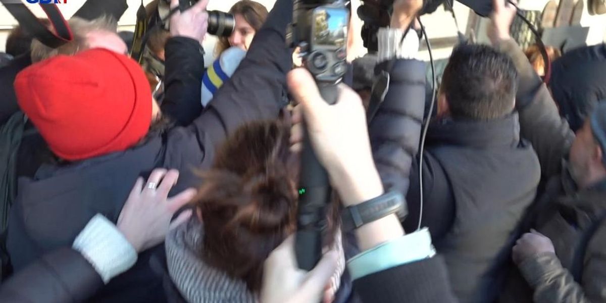NextImg:WATCH: Greta Thunberg runs away from media after court appearance
