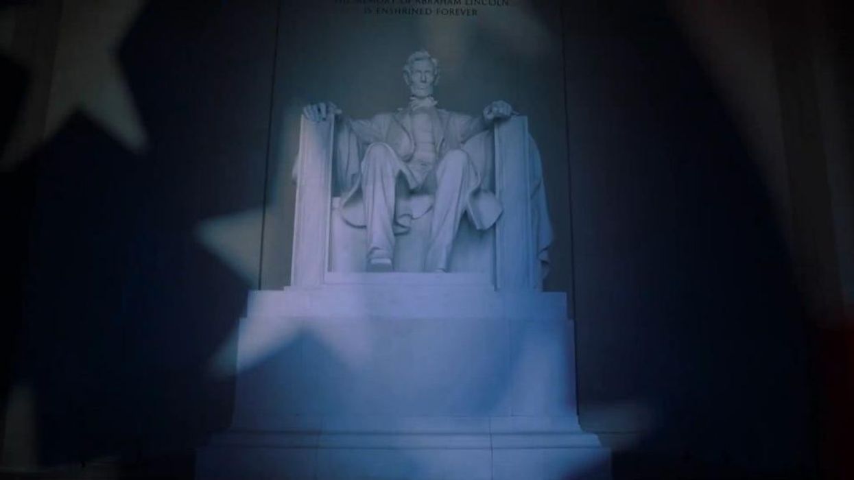 They 'crawl up inside when you’re getting fuel’: US trucker reveals daily battle at border towns