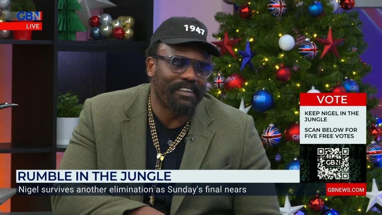 ‘I’m backing Nigel!’ says boxing legend Derek Chisora