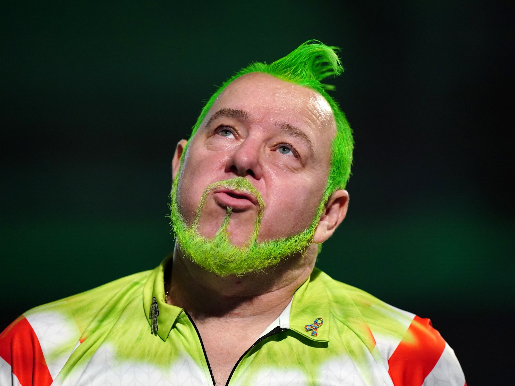 Darts star loses £485,000 prize pot after humiliating early World Championships exit