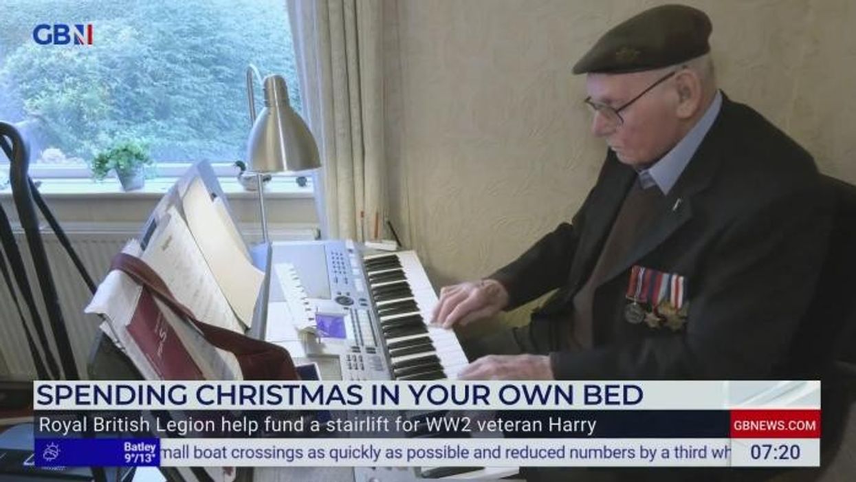 World War Two veteran forced to sleep in living room gets 'best Christmas present ever'
