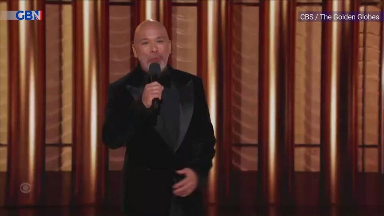 WATCH: Taylor Swift left unimpressed at Golden Globes as host jokes about beau Travis Kelce