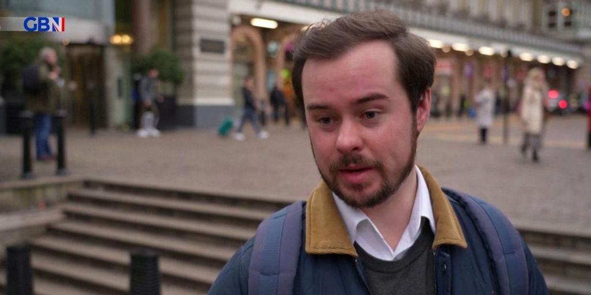 NextImg:Londoners wish King well and hope cancer diagnosis ‘brings family together’