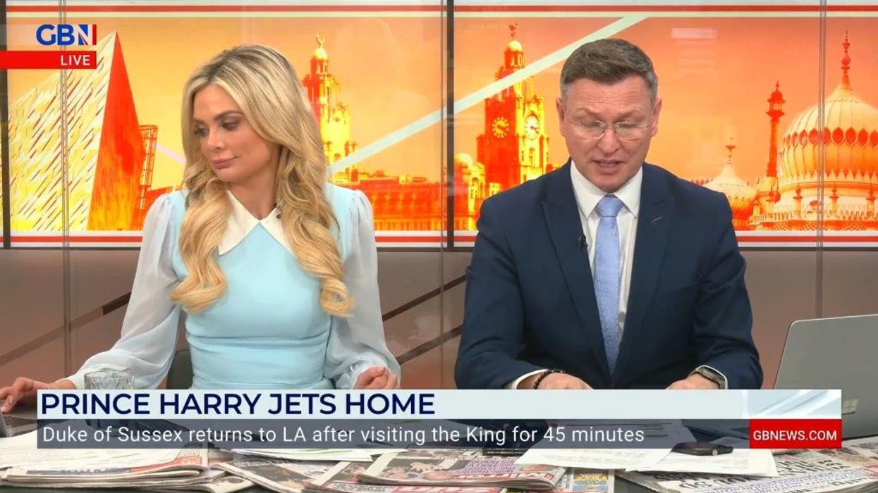 Ellie Costello defends Prince Harry 'as he rushed to be by his side' - Harry 'can't win'