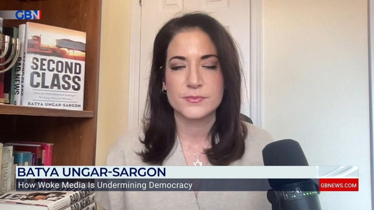 US electorate 'is having its say on Trump despite billions and billions spent trying to silence them' - US author tells Neil Oliver