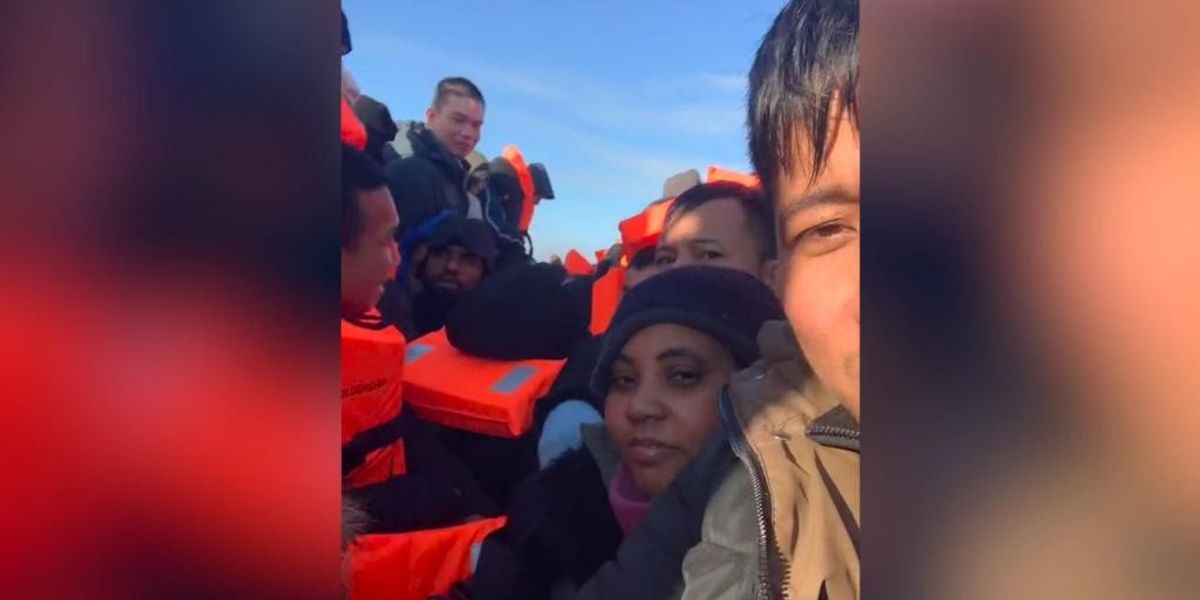 NextImg:WATCH: Shocking footage shows migrants entering UK waters