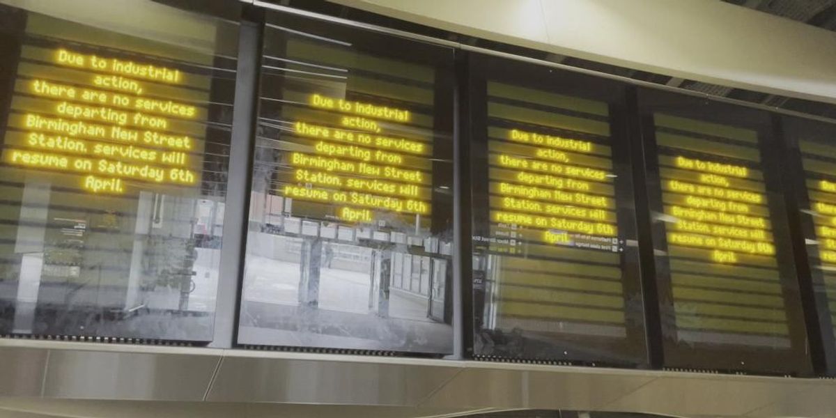 NextImg:WATCH: Birmingham New Street deserted as train drivers stage strikes