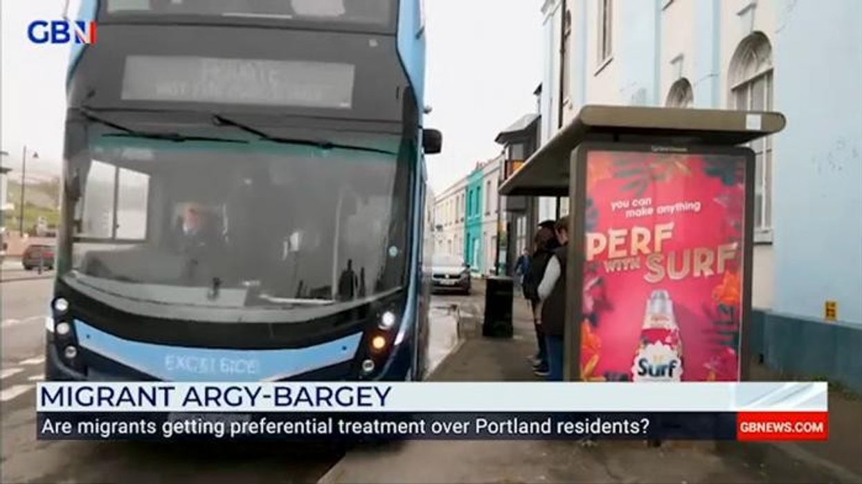 Luxury free bus service only for asylum seekers leaves Portland residents 'resentful'