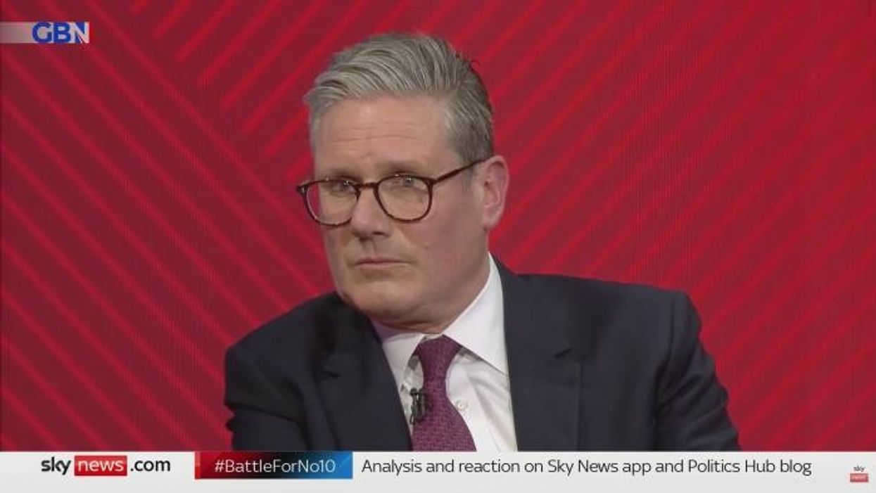 Keir Starmer HECKLED by audience member on the economy