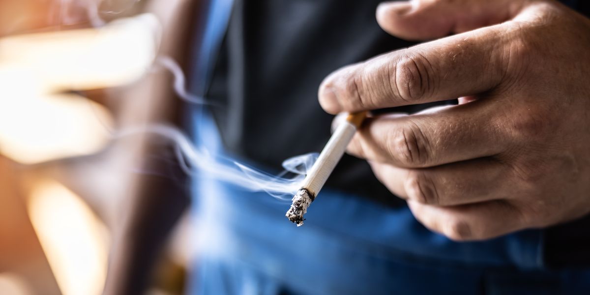 NextImg:HAVE YOUR SAY - Should smoking be banned in outdoor spaces? COMMENT NOW