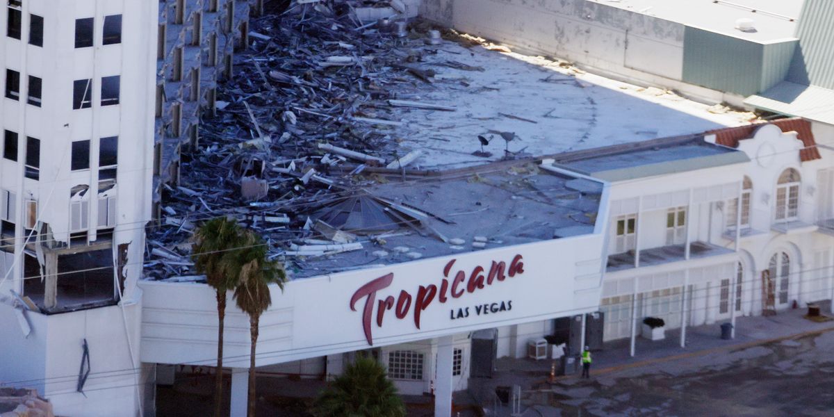 NextImg:Iconic Tropicana Las Vegas hotel and casino IMPLODES in huge blast