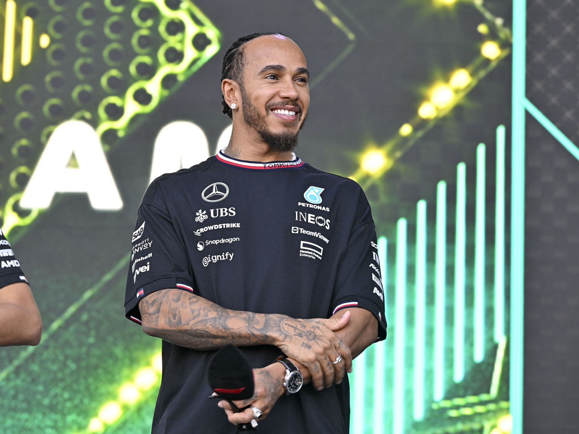 Lewis Hamilton replaced by Mercedes after struggling at US Grand Prix