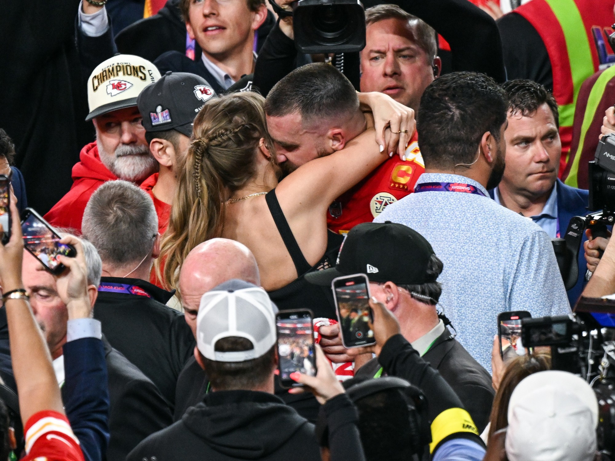 Travis Kelce admits love story with Taylor Swift song as brother Jason chimes in