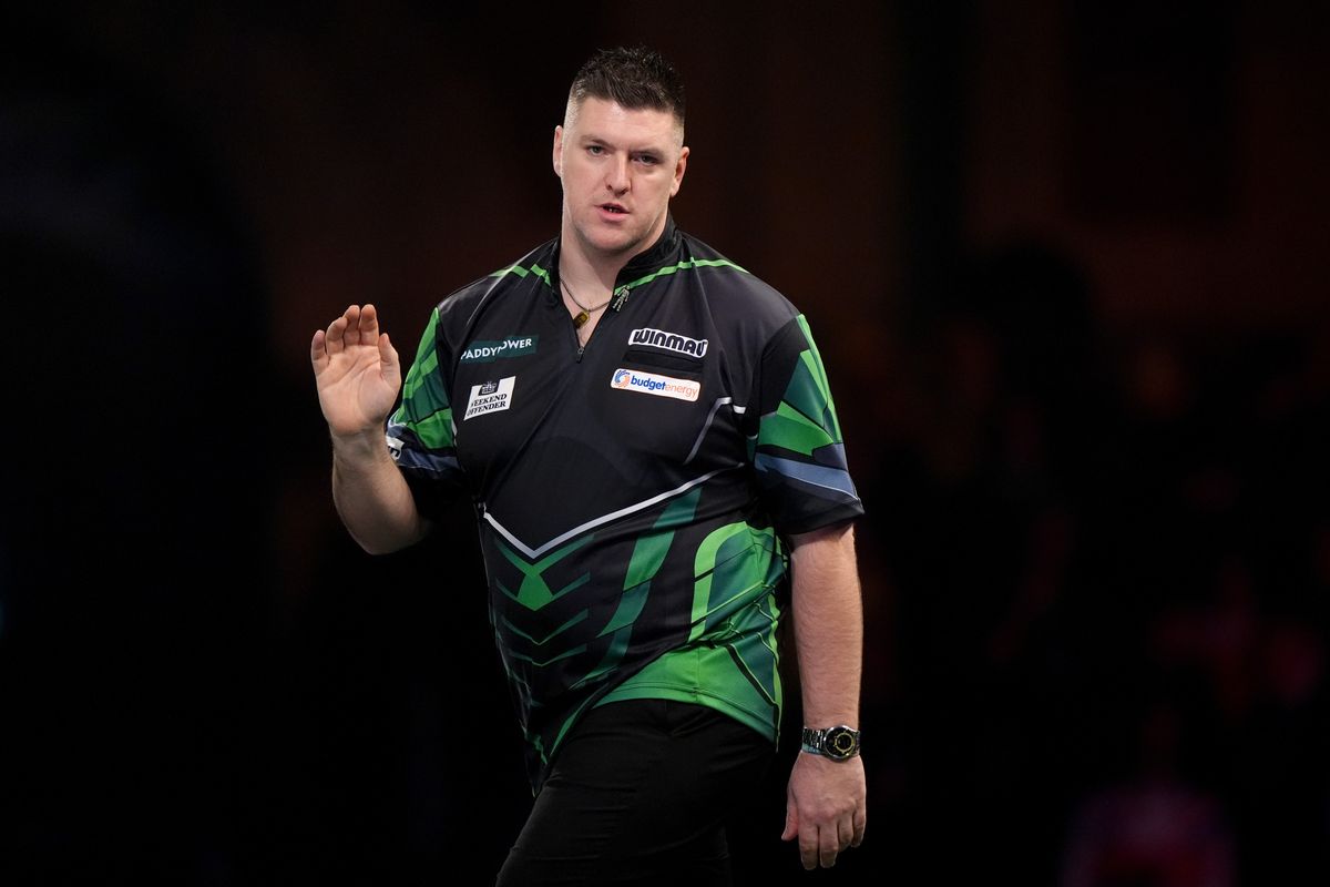 Darts star vents fury at PDC bosses over 'bad decision' as desperate plea made for change