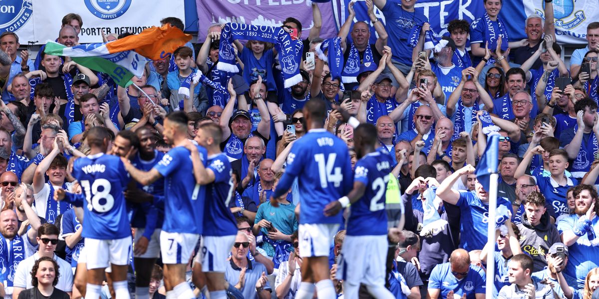 NextImg:Everton give Goodison Park dream farewell with players fighting back tears after Southampton win