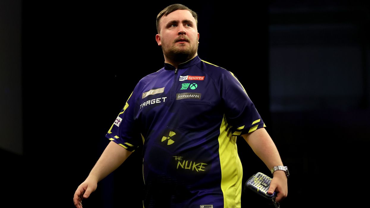 Luke Littler smashes his own Premier League record after Stephen Bunting thrashing